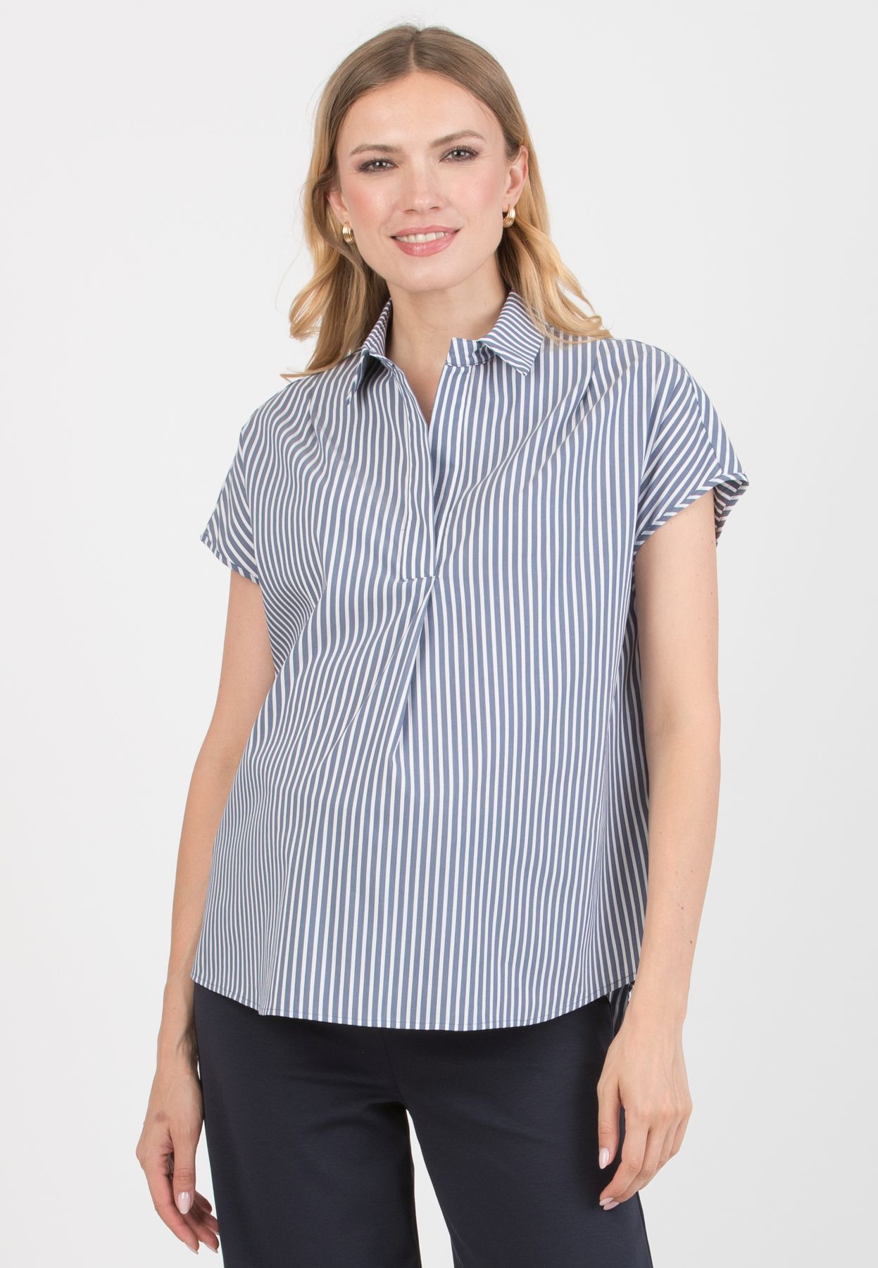 OLIVIA M/M – Oversized Maternity Shirt in Striped Cotton Poplin (Blu)