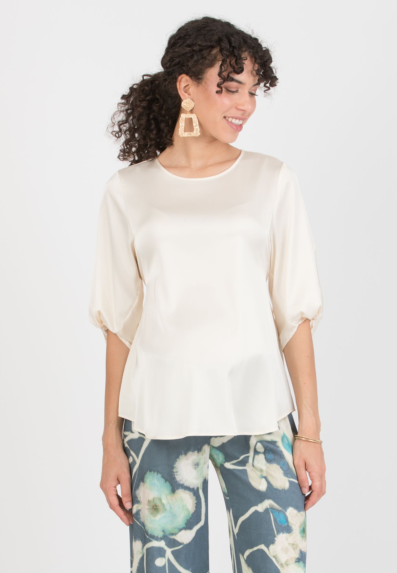 SYDNEY - Maternity Satin Blouse with Knot on Sleeve Bottom (Naturale)