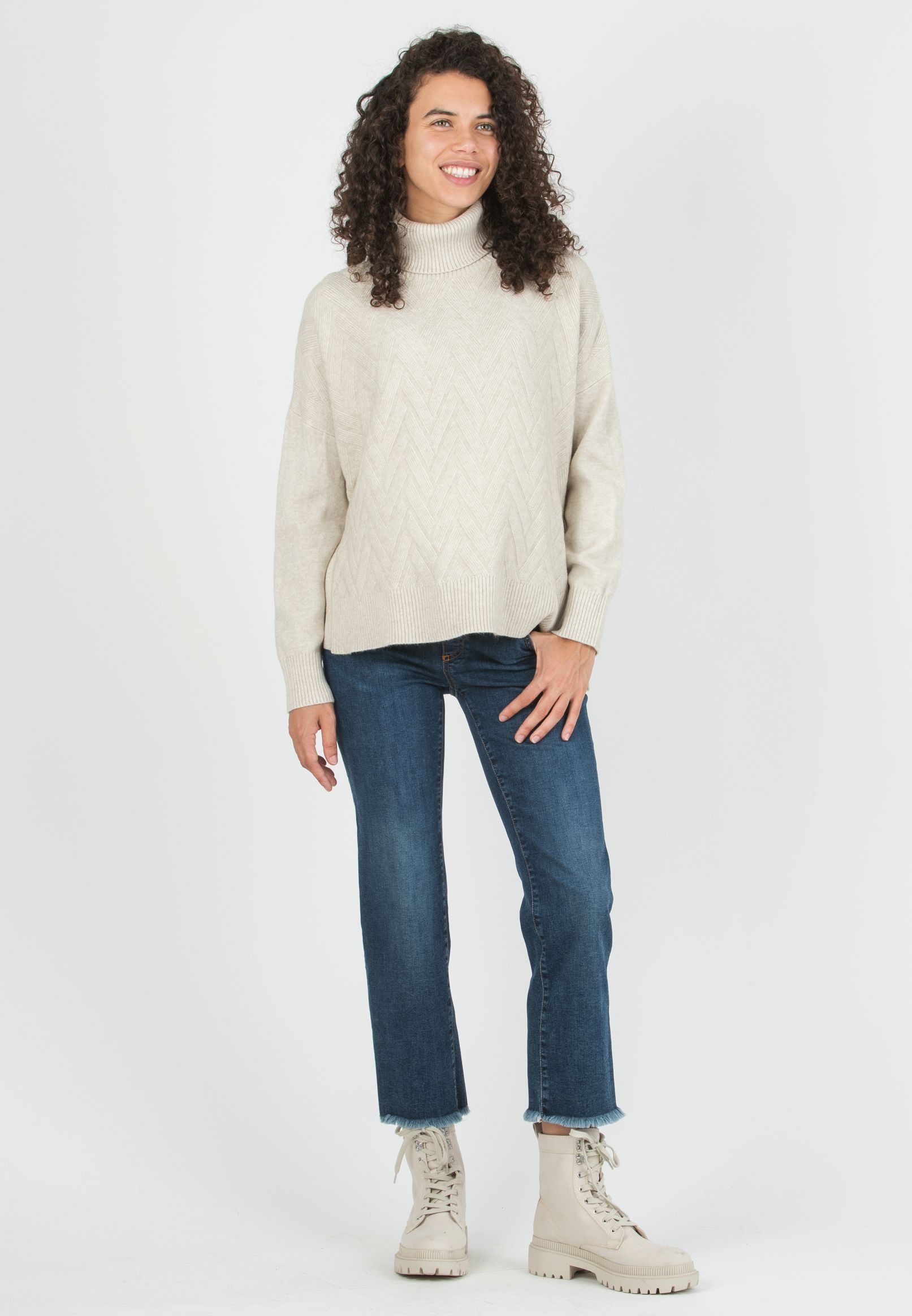 ALLISON -  Maternity & Nursing Wool Blend Sweater with Side Openings (Gesso)