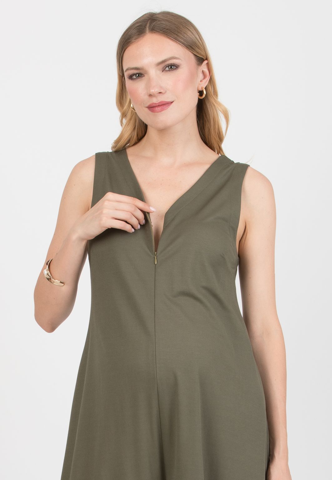 MIRANDA – Maternity Viscose Piqué Jumpsuit with V-Neck and Front Zip (Verde Militare)