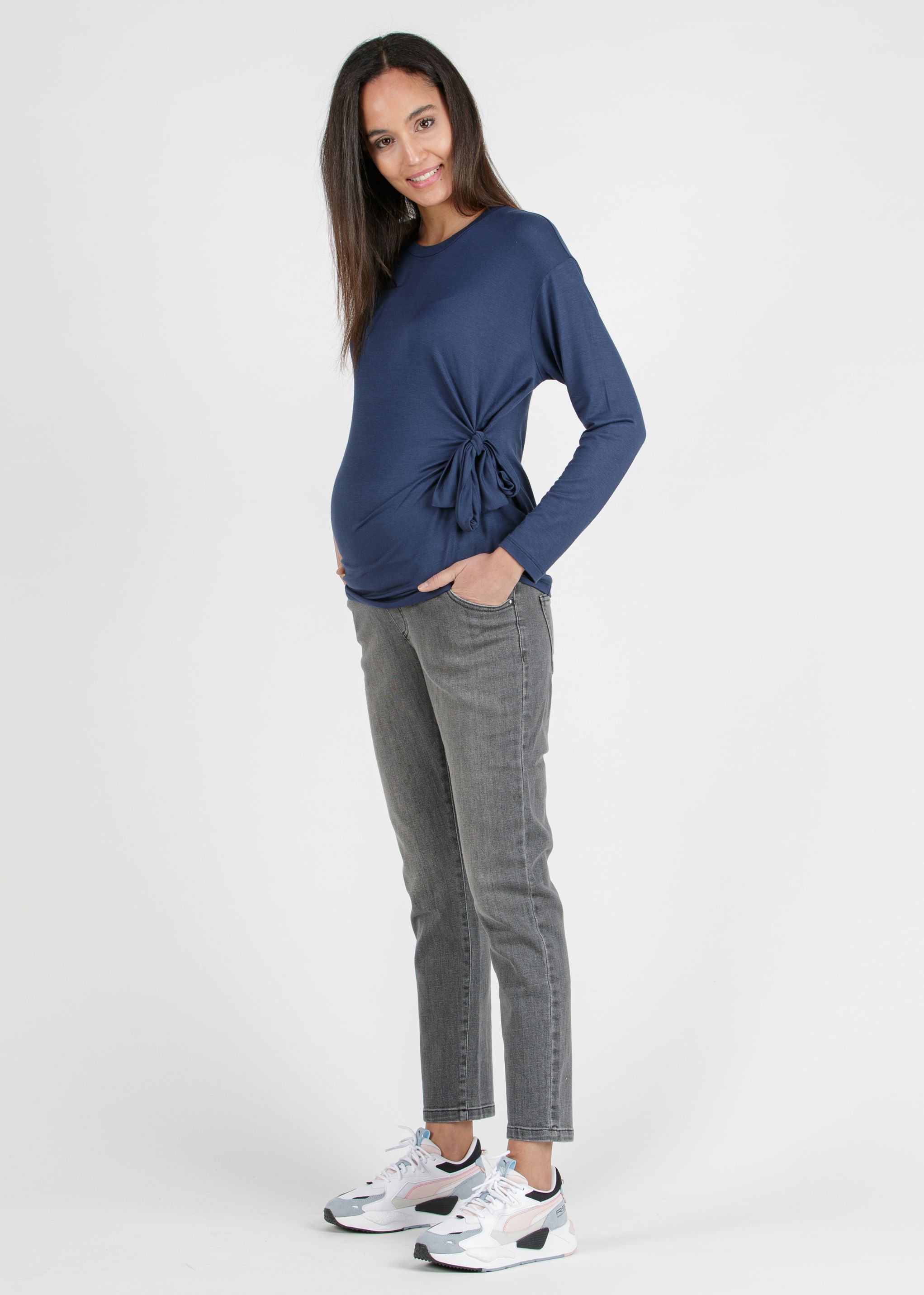 DEMI - Cropped Mom Fit Maternity Jeans in Heavy Denim (Grigio Chiaro)