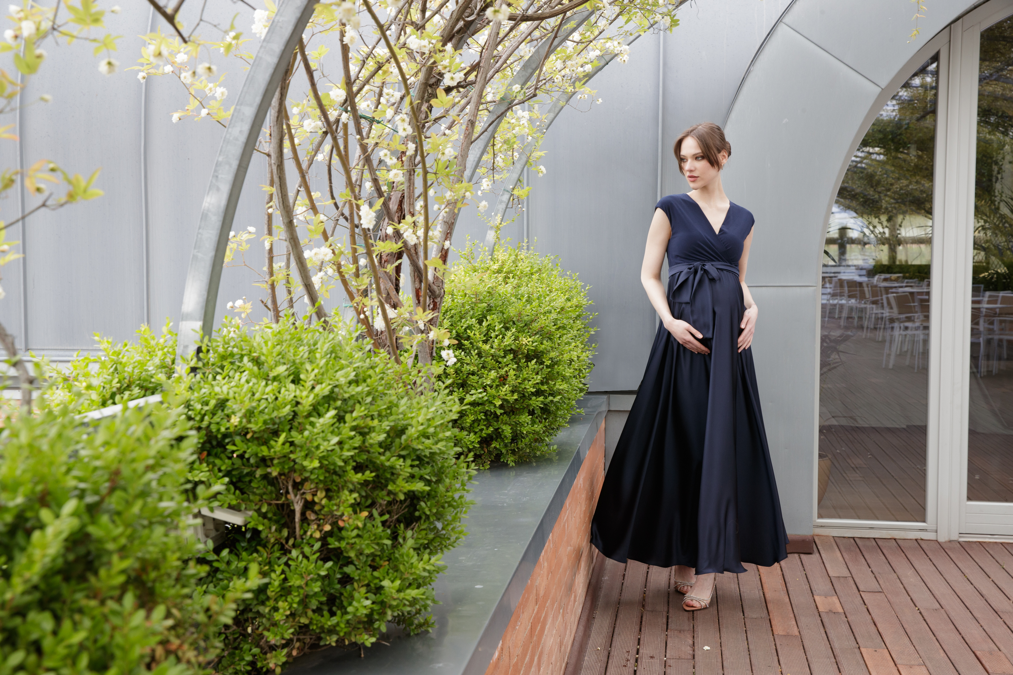 LUCREZIA - Maternity & Nursing Maxi Dress with Satin Skirt (Blu Scuro)