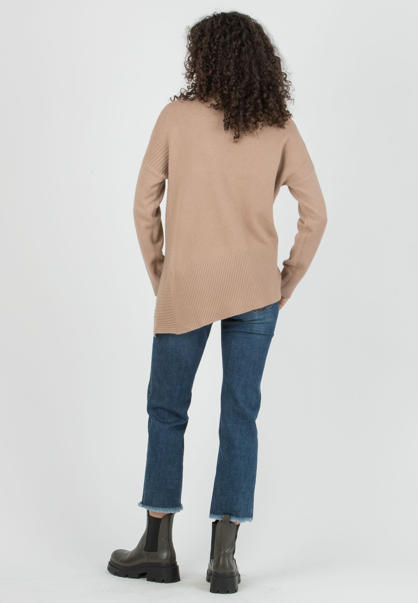 BRANDY - Maternity Wool Blend Sweater with Asymmetric Hem (Cammello)