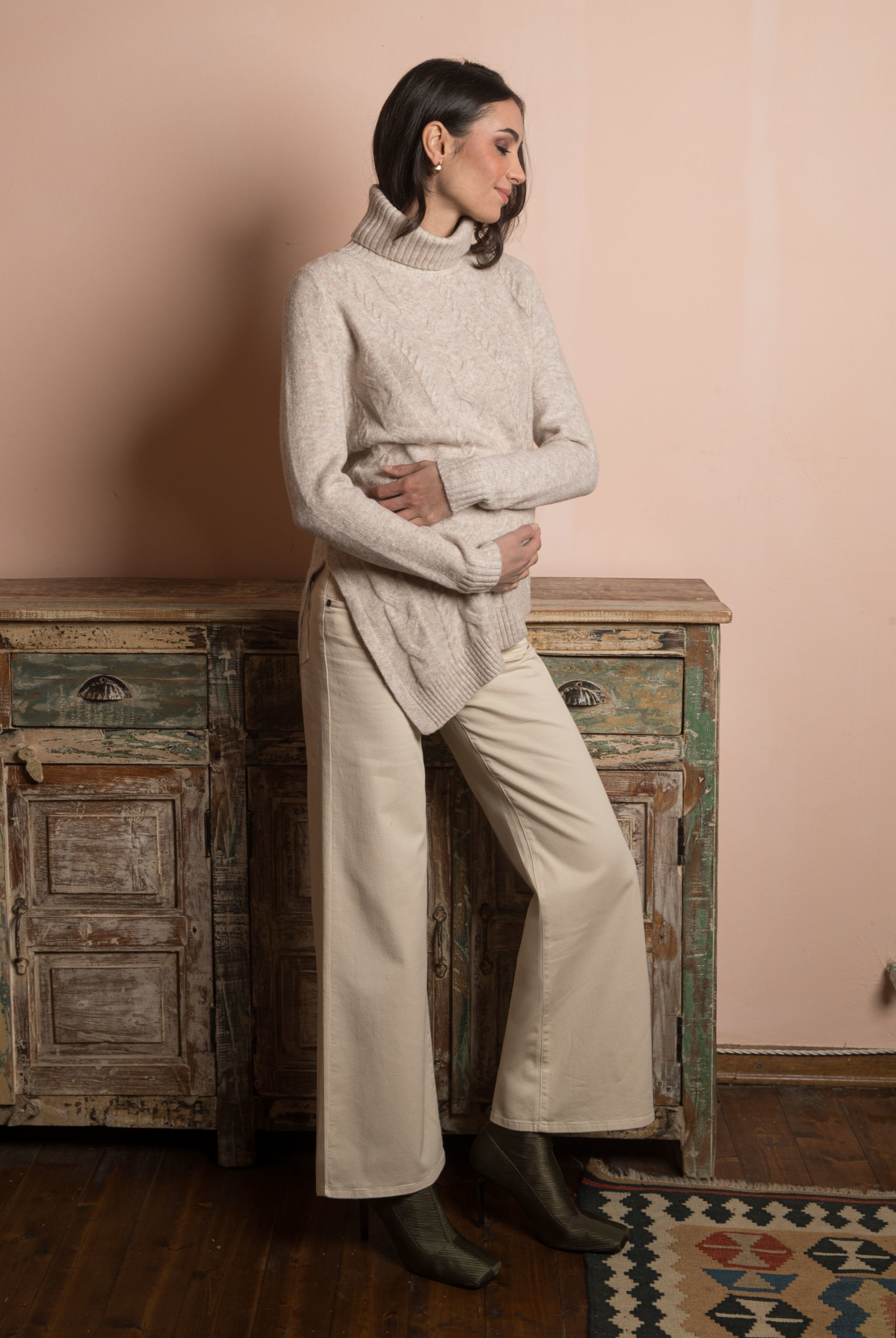 NOAH – Maternity Wide-Leg Jeans in Coloured Denim (Naturale)