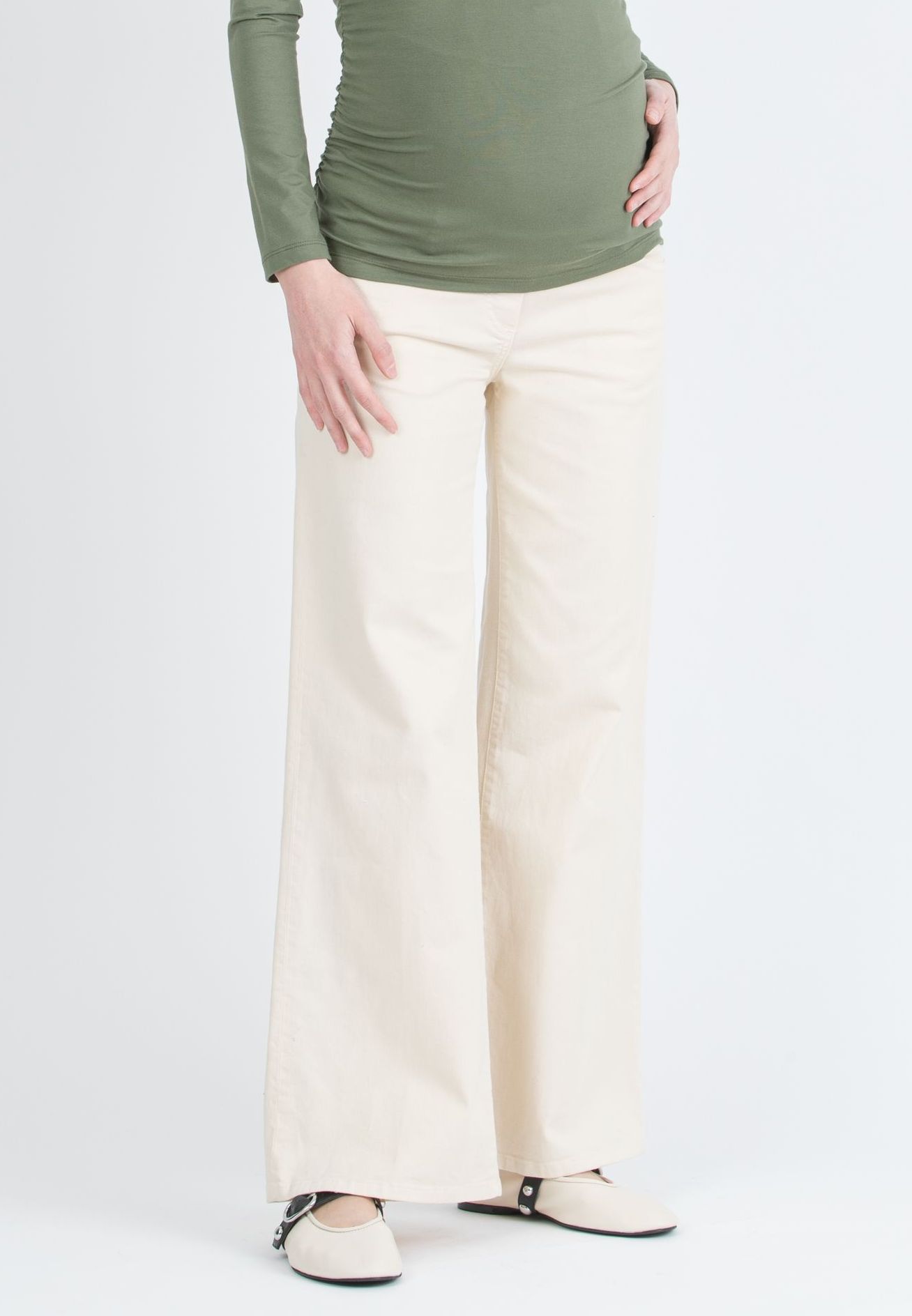 NOAH – Maternity Wide-Leg Jeans in Coloured Denim (Naturale)