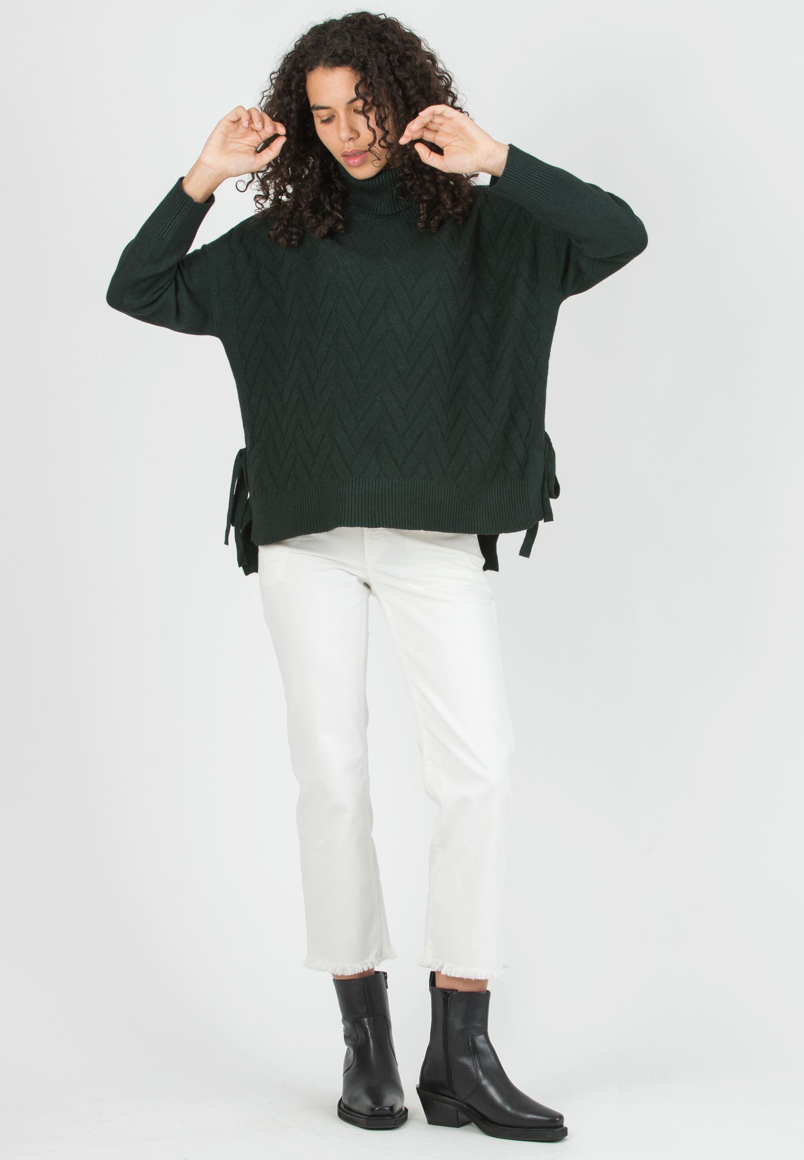 ALLISON -  Maternity & Nursing Wool Blend Sweater with Side Openings (Verde Scuro)