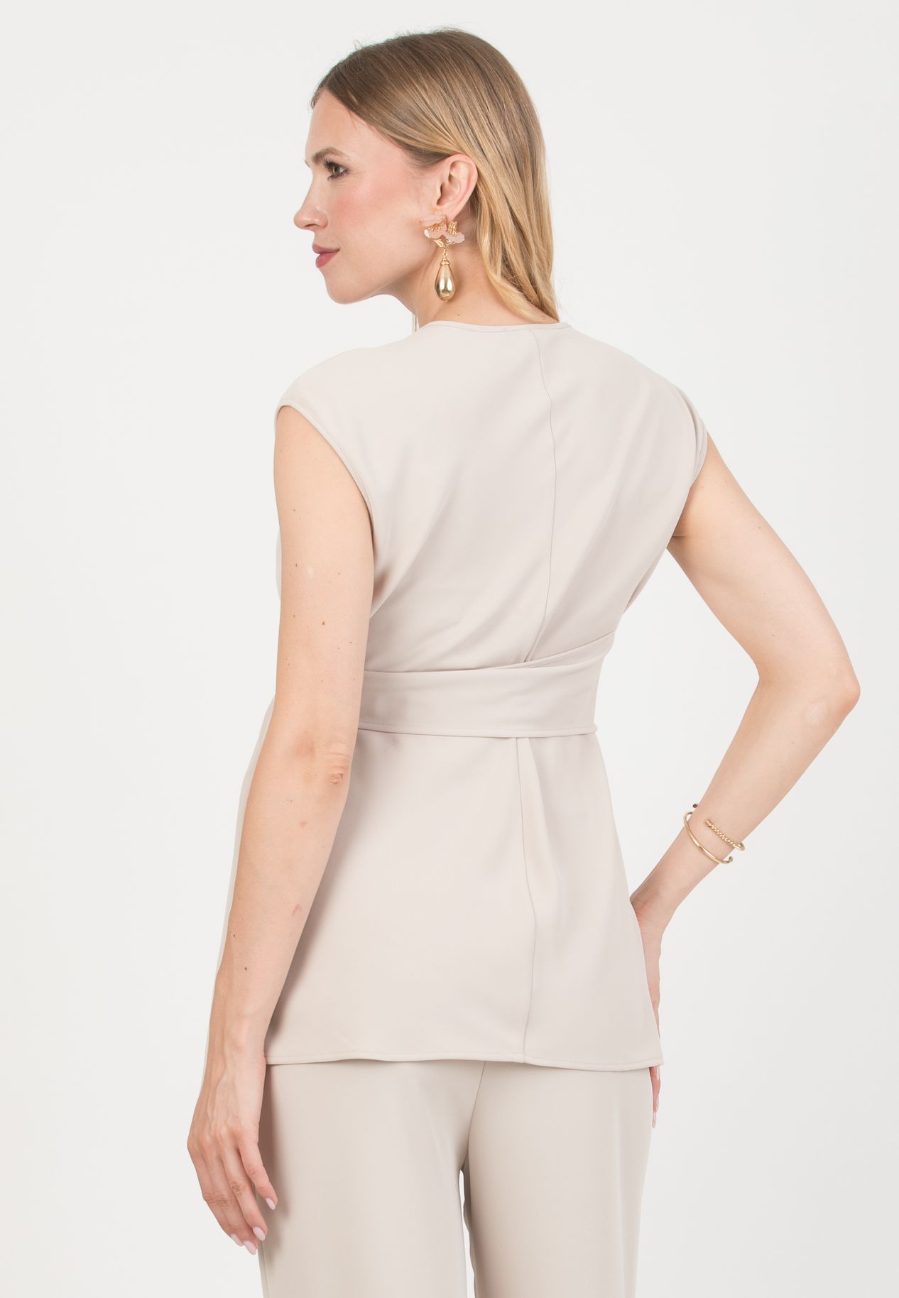 CLARISSA M – Maternity & Nursing Bias-Cut Top in Cady (Gesso)