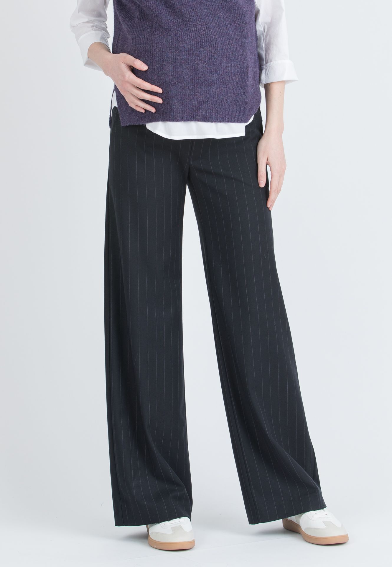 WINONA G – Maternity Pinstripe Palazzo Trousers (Blu)