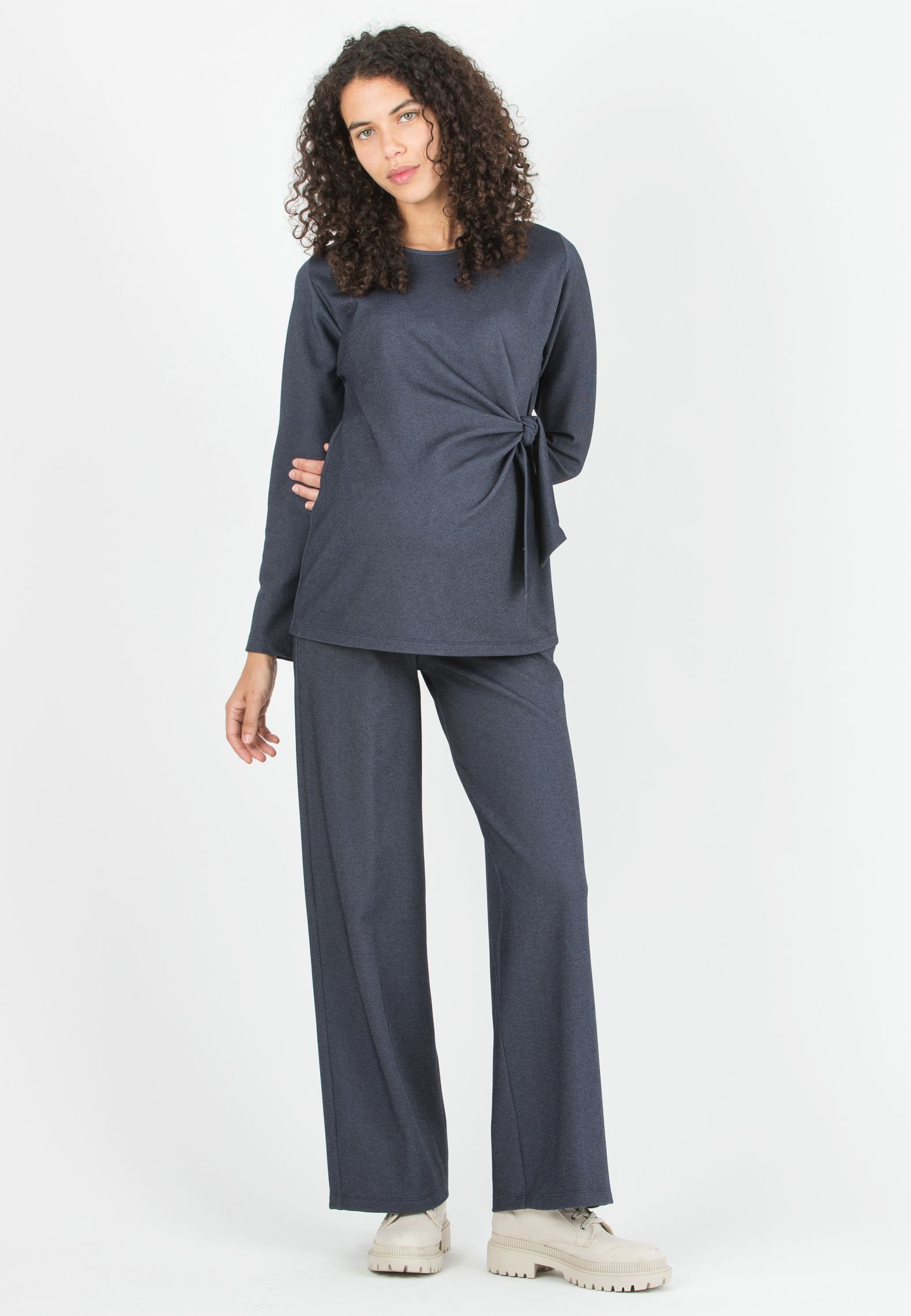 KIMBERLY - Maternity trousers in Diagonal Ponte Fabric (Blu Cobalto)