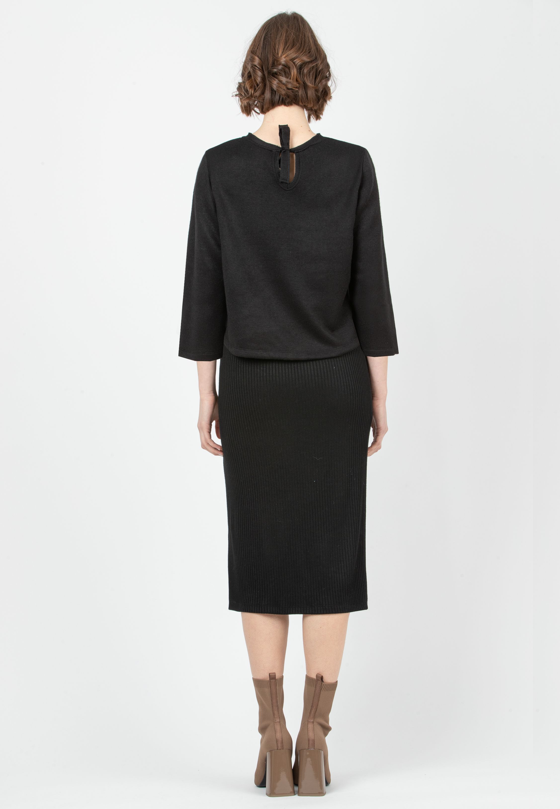 VERA -  Ribbed Knit Pencil Skirt (Nero)