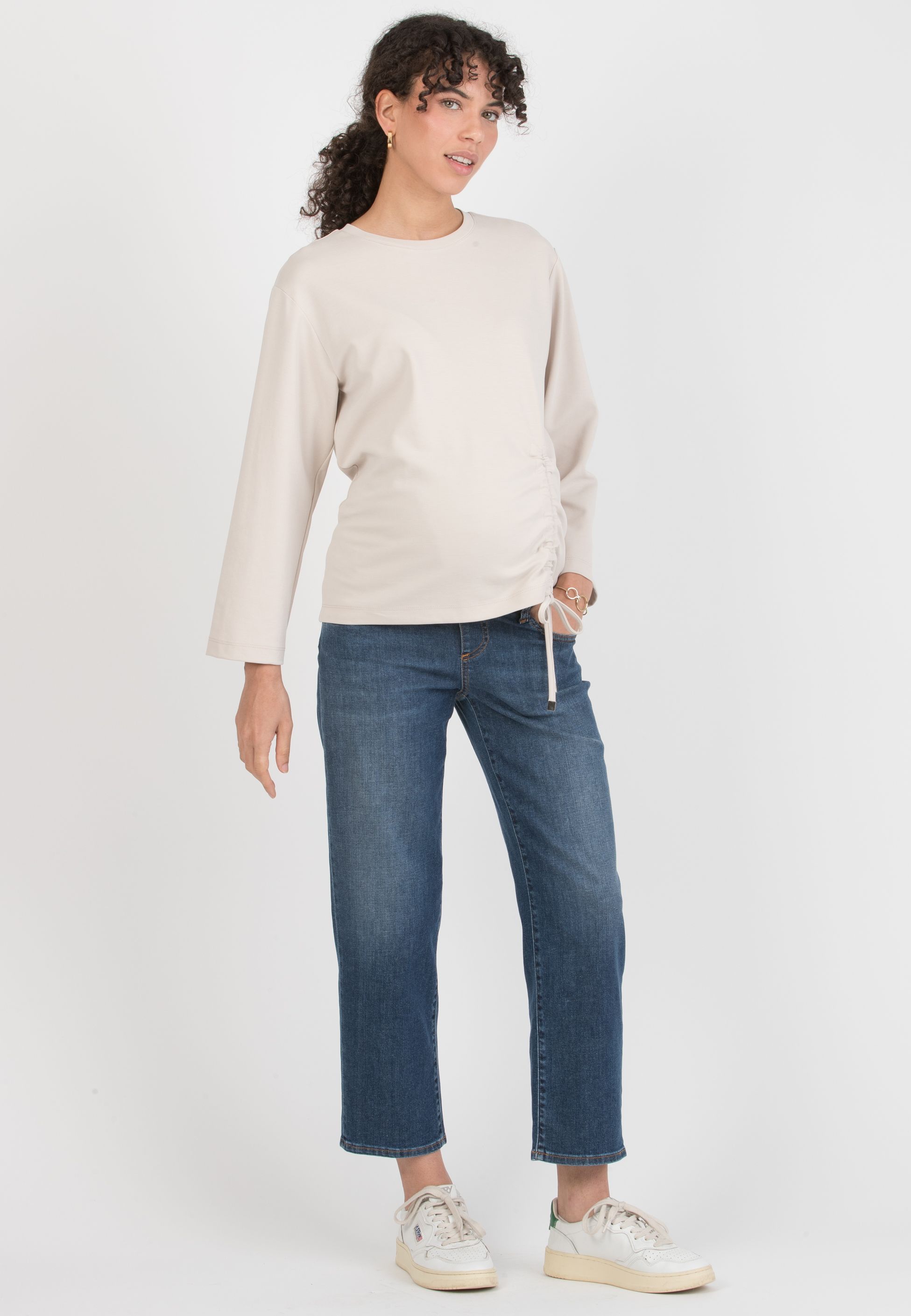 REMY – Maternity Modal Sweatshirt with Ruched Detail (Gesso)