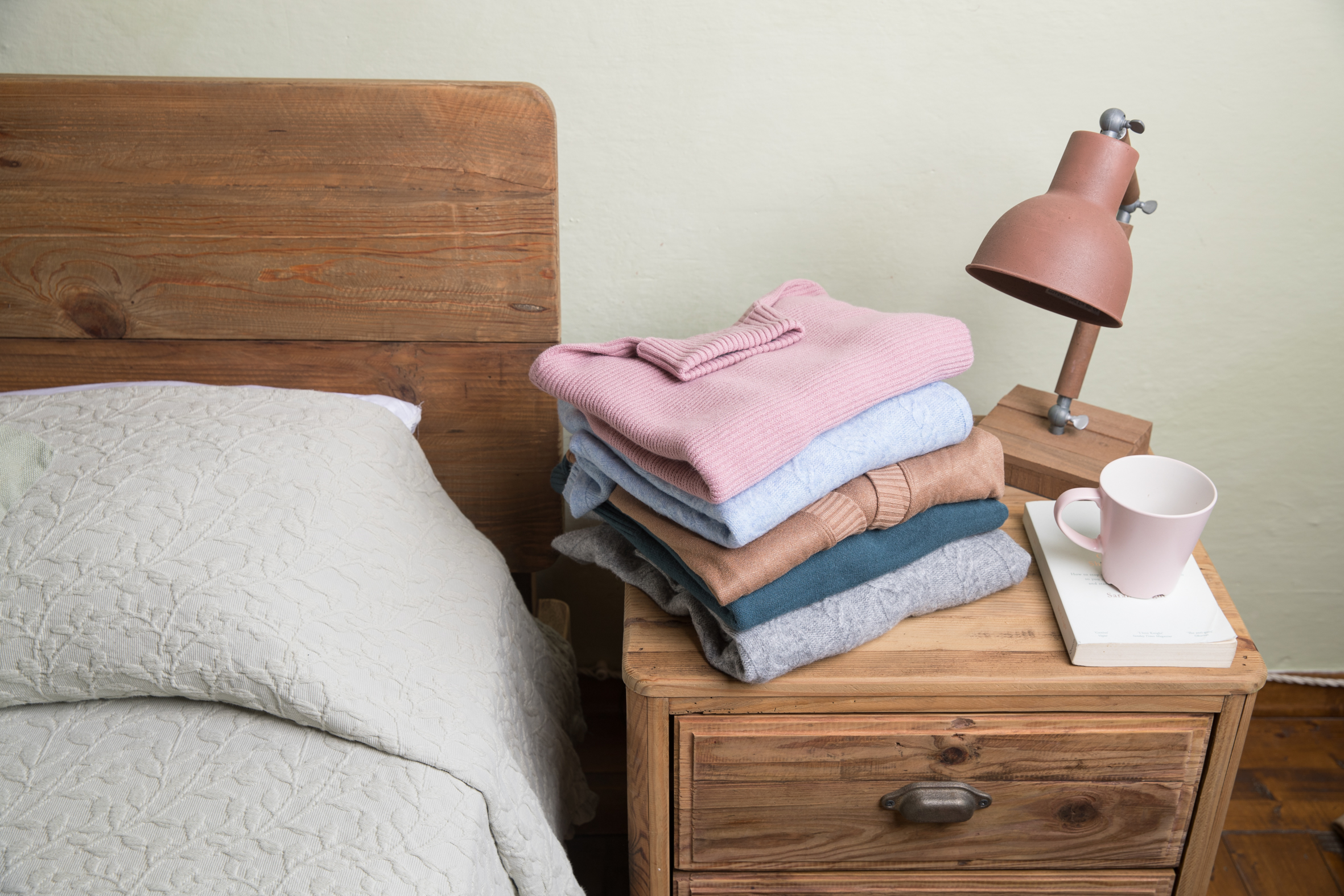 Expecting in autumn: mastering the art of layering