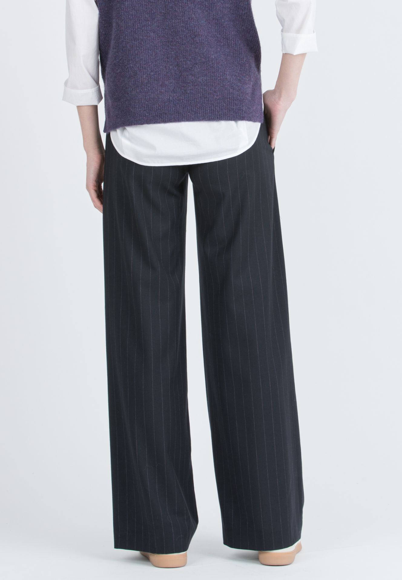 WINONA G – Maternity Pinstripe Palazzo Trousers (Blu)