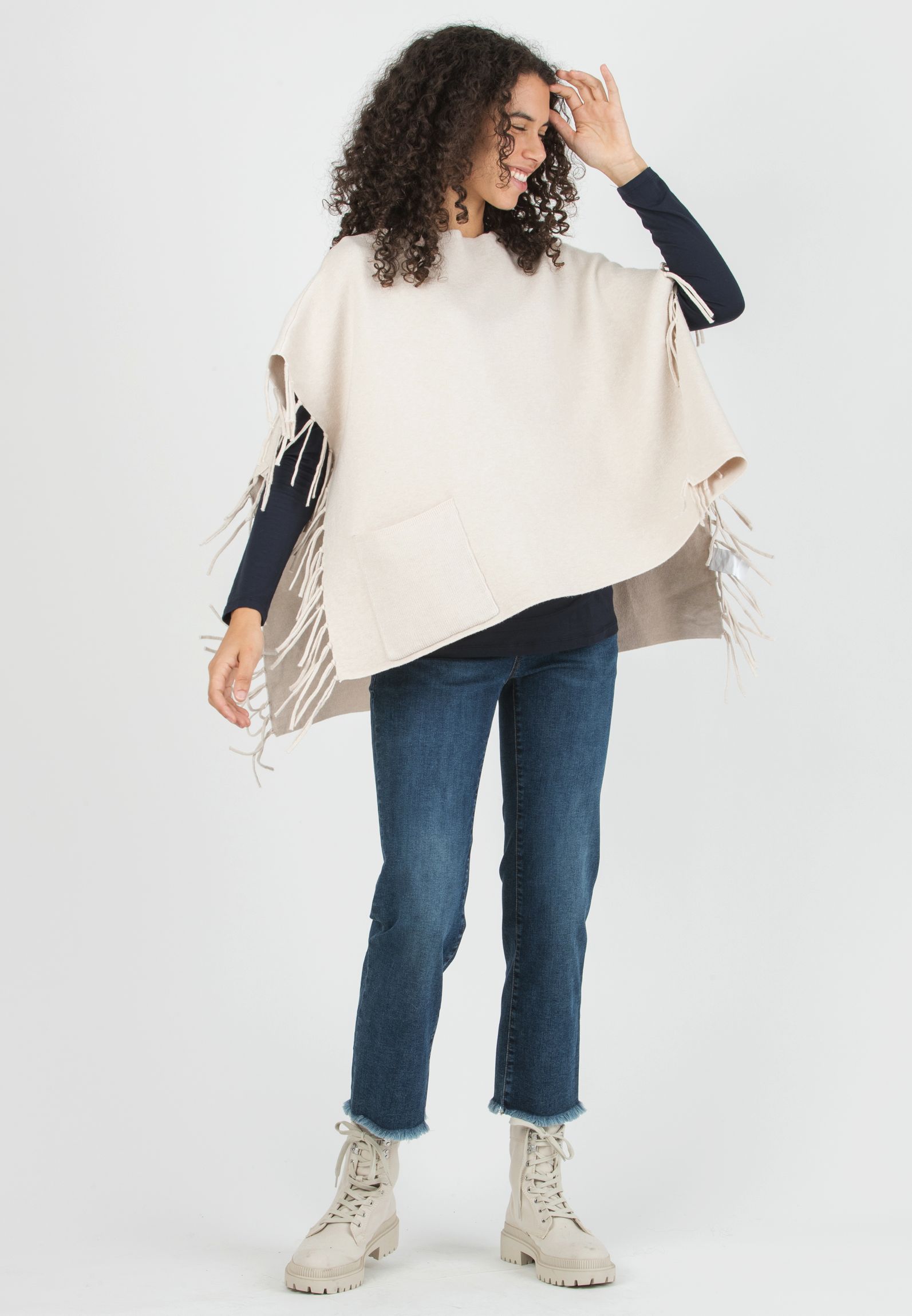 NICOLE - Fringed Maternity Cape (Naturale)