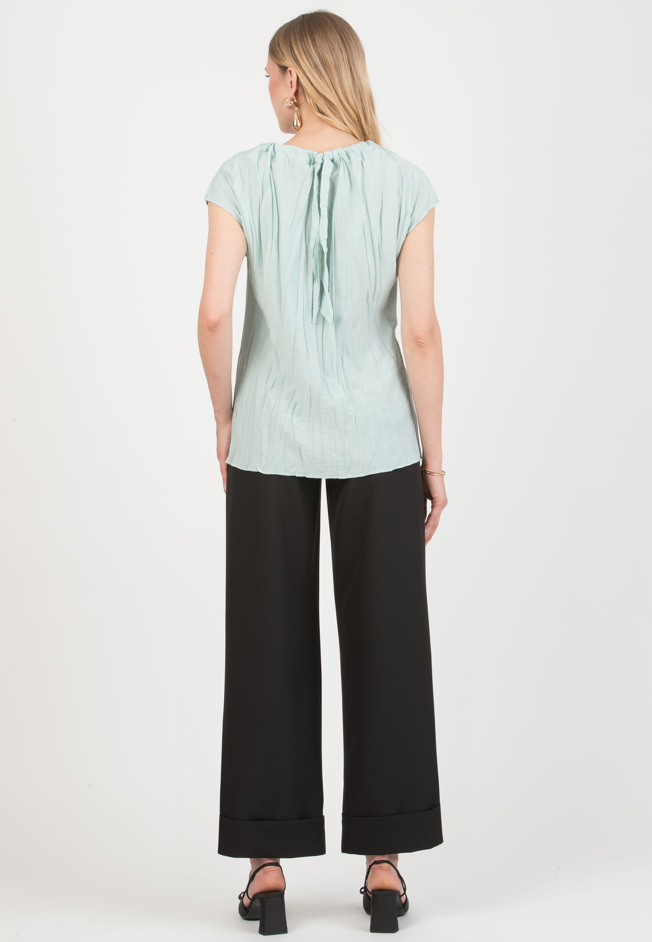 LOLA - Maternity Blouse in Crinkled Viscose (Verde Chiaro)