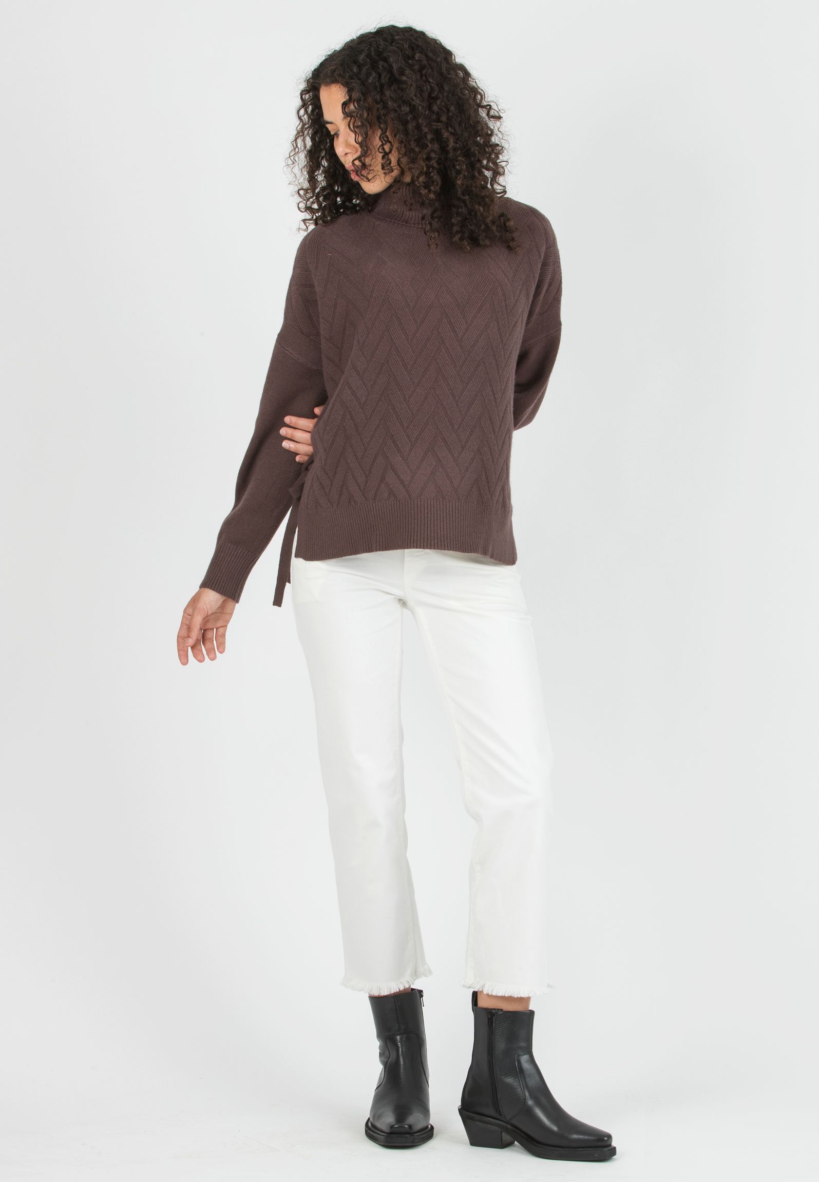 ALLISON -  Maternity & Nursing Wool Blend Sweater with Side Openings (Marrone)